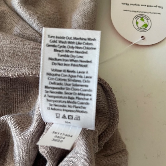 NWT Baby Sweater - Picture 6 of 8